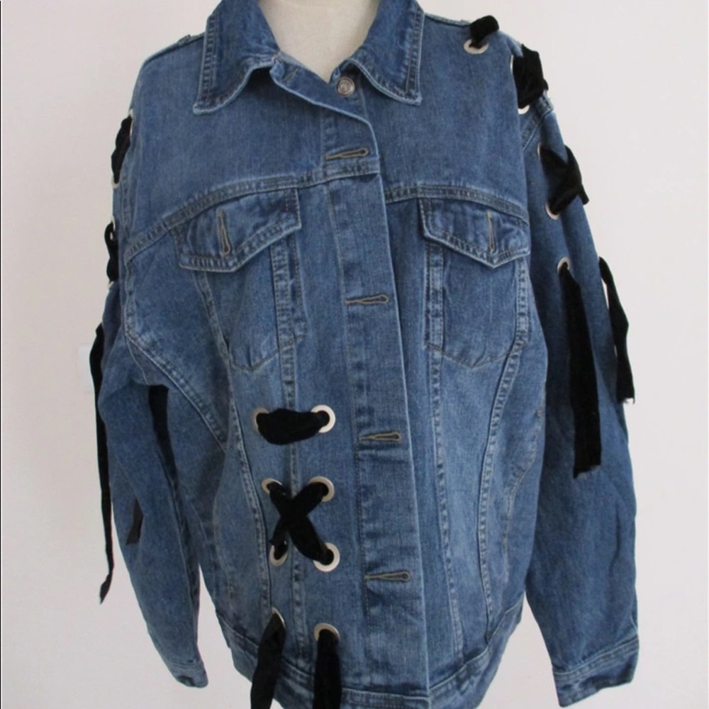 Customized new oversized lace denim jacket - Picture 3 of 3